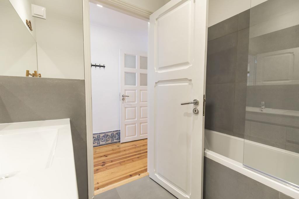 Lovelystay - Downtown Magnificent Flat Lisbon Luaran gambar